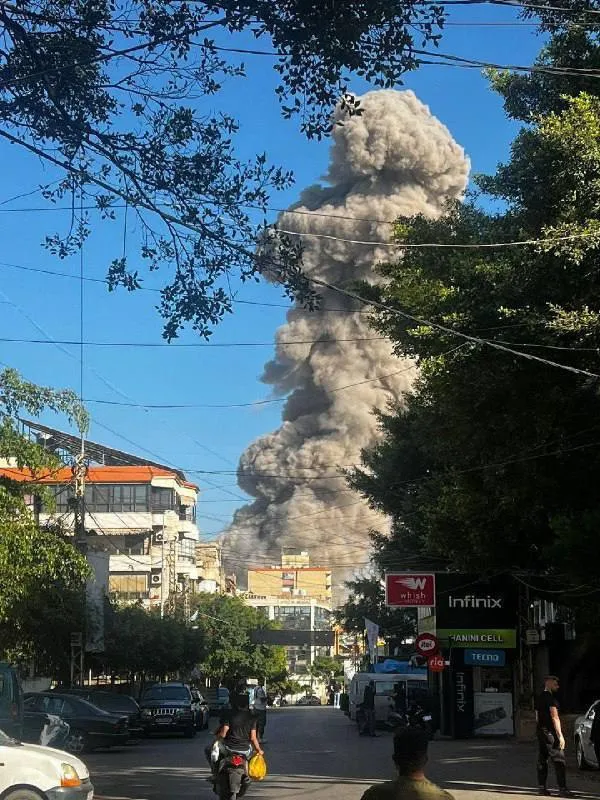 Ізраїль здійснив нову серію авіаударів по столиці Лівану Бейруту: що відбувається dqxikeidqxidqeant