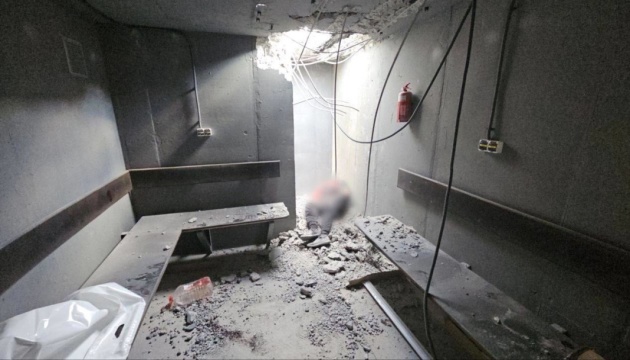 Російські війська завдали удару по Центральному району Херсона, є загиблий та поранений dqxikeidqxidqeant