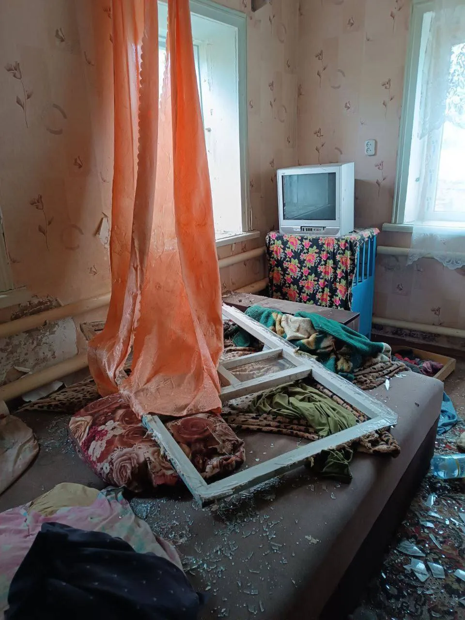 Окупанти били дронами: на Черкащині та Київщині внаслідок ворожої атаки пошкоджено будинки і підприємство. Фото
