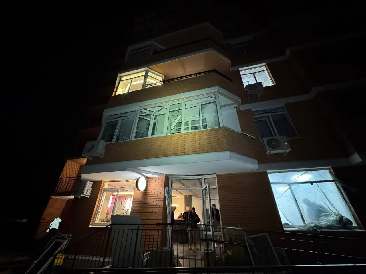 Russia attacked Odesa with drones: several multi-story buildings, administrative buildings, and vehicles were damaged. Video and photos