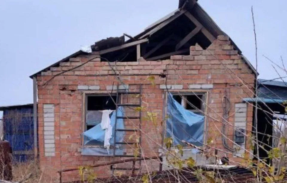 Russia attacked Nikopol region: houses, cars, and power lines damaged. Photo