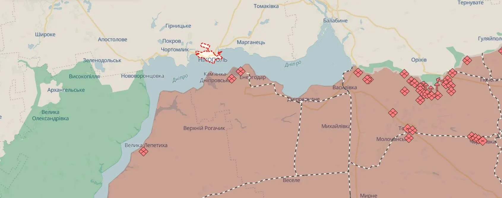 Russia attacked Nikopol region: houses, cars, and power lines damaged. Photo