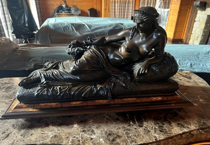 Valuable items of Medvedchuk will be sold in Ukraine dqxikeidqxidqrant