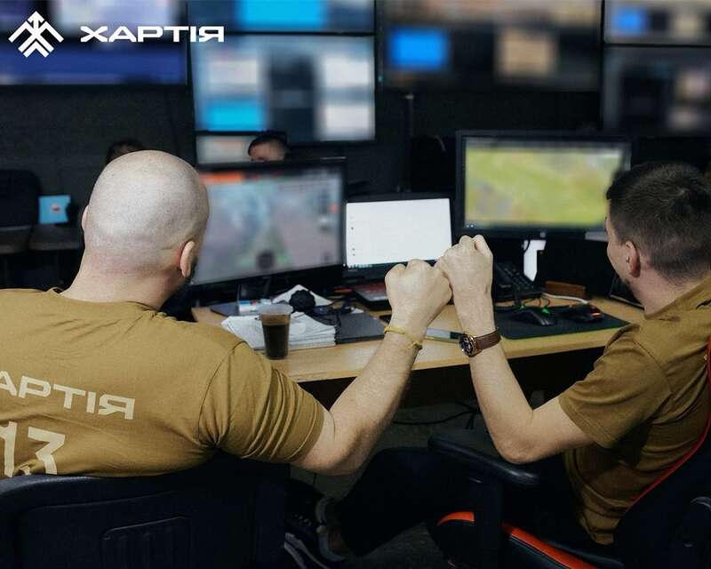 Battle captain со своим помощником в диспетчерской ISTAR