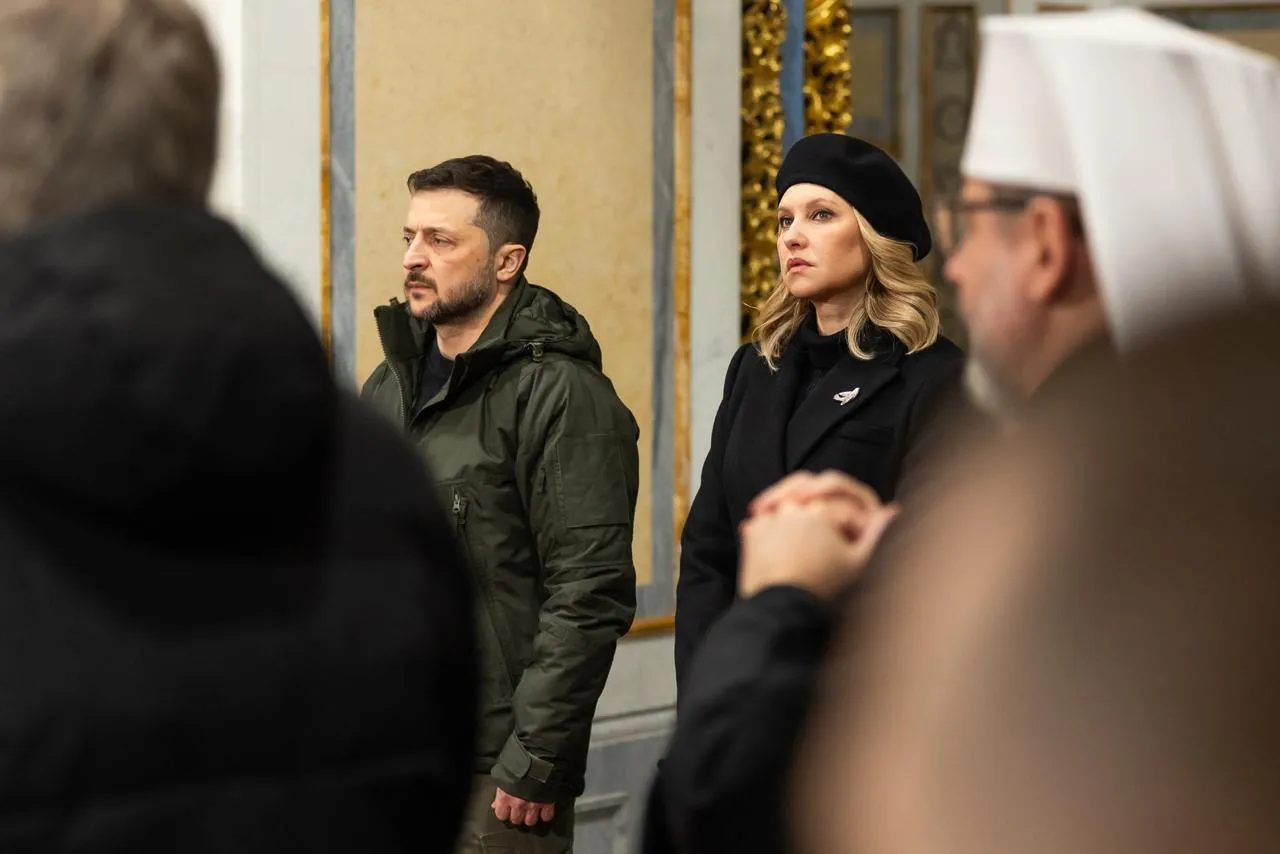 Зеленський у Києві вшанував пам’ять жертв голодоморів в Україні