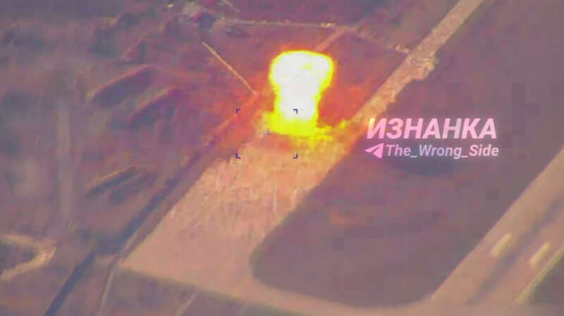 Удар Искандера по базе Авиаторское Удар Искандера по базе Авиаторское в Днепропетровской области dqxikeidqxidqeant