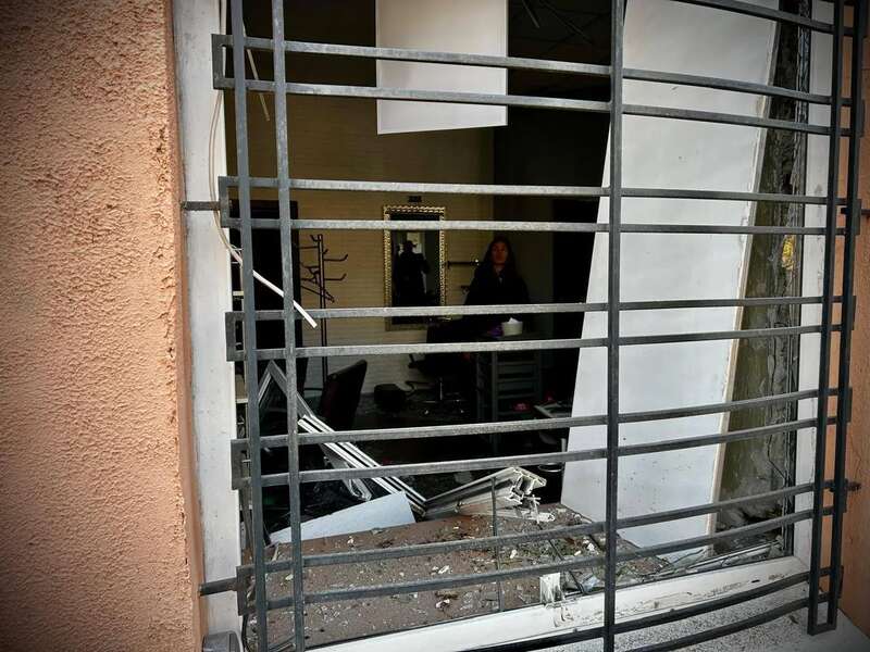 Росіяни атакували Одесу балістикою: пошкоджено житлові будинки, є поранені. Фото й відео