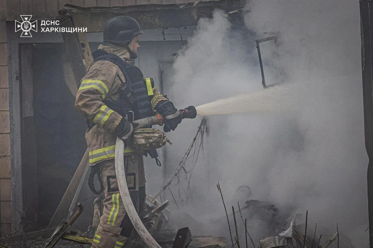 Russians attacked the center of Kharkiv: 41 buildings damaged, many civilians injured. Photos and videos dqxikeidqxidqrant