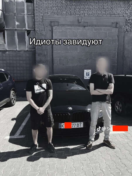 Арсеній Безсонов з автомобілем Арсеній Безсонов, Безсонов, ДТП у Дніпрі, аварія у Дніпрі, аварія у Дніпрі