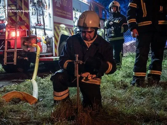 In Ternopil, an enemy UAV hit an energy infrastructure facility: part of the city is without power, a fire occurred. Photo dqxikeidqxidqrant