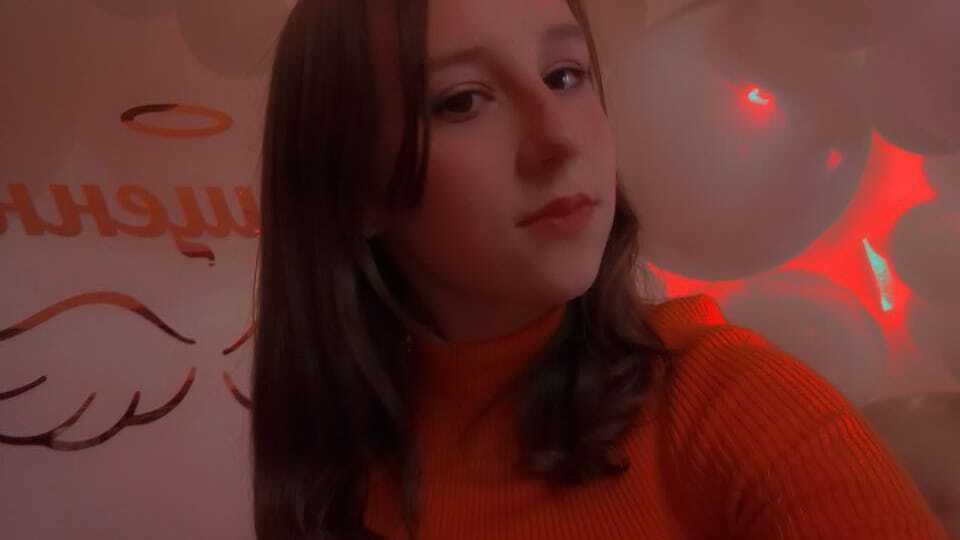 Тіло віднесли на узбіччя, якомога далі від дороги: на Житомирщині водій на смерть збив 16-річну дівчину та втік dqxikeidqxidqeant