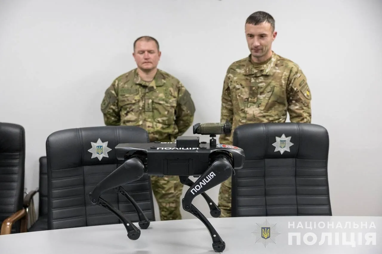 Бойцы спецподразделения КОРД получили наземный дрон на четырех dqxikeidqxidqeant