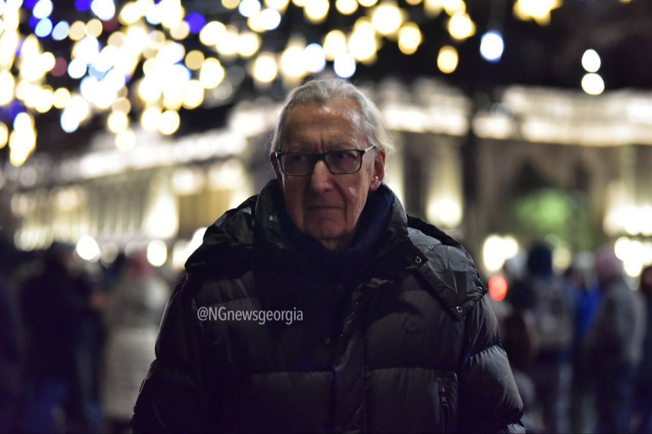 У столиці Грузії тривають протести проти правлячої партії: до акції студентів приєднались викладачі вишів. Відео