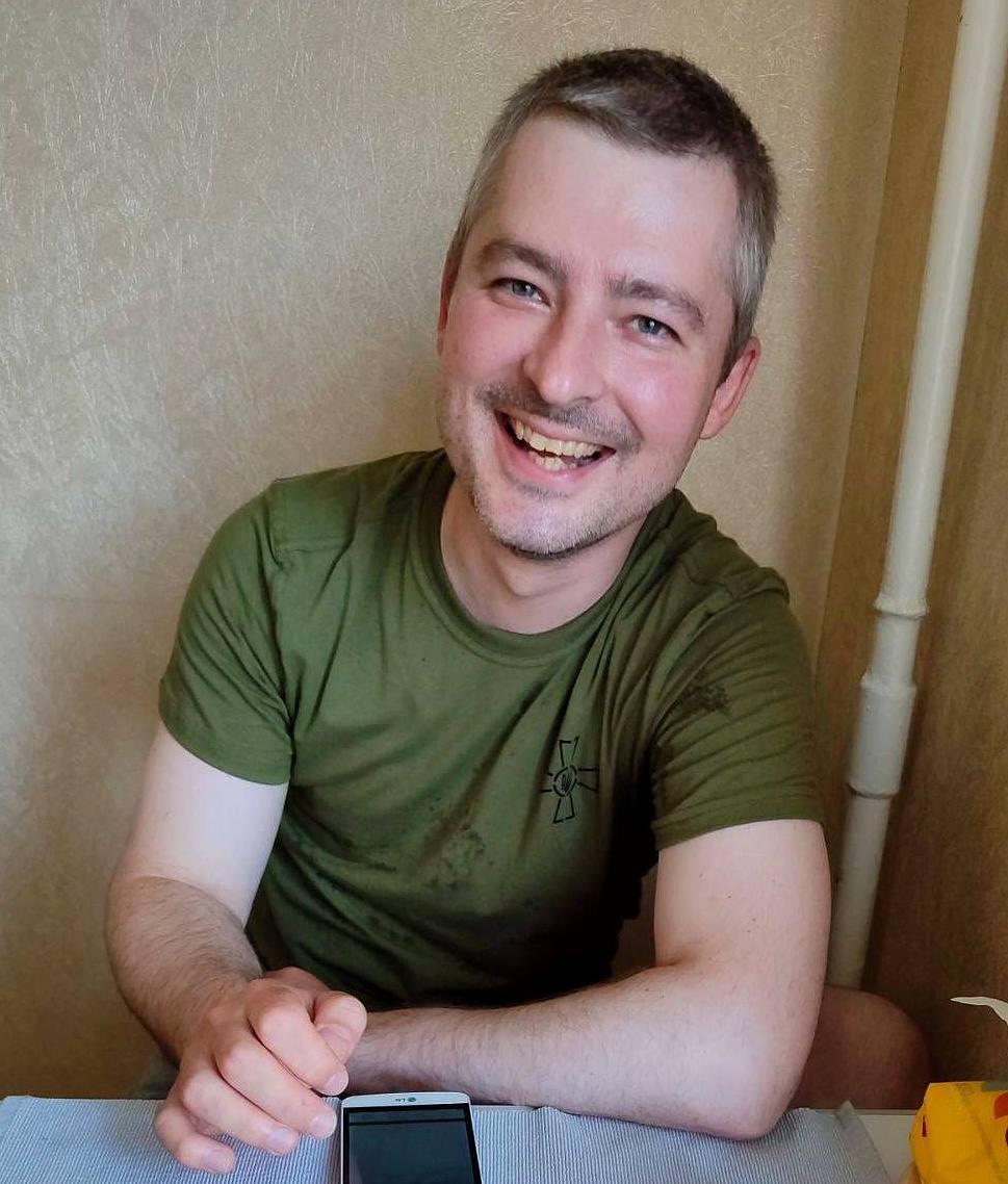 Війна забирає найкращих синів України: на фронті загинув військовий із Київщини Роман Абашев. Фото dqxikeidqxidqrant