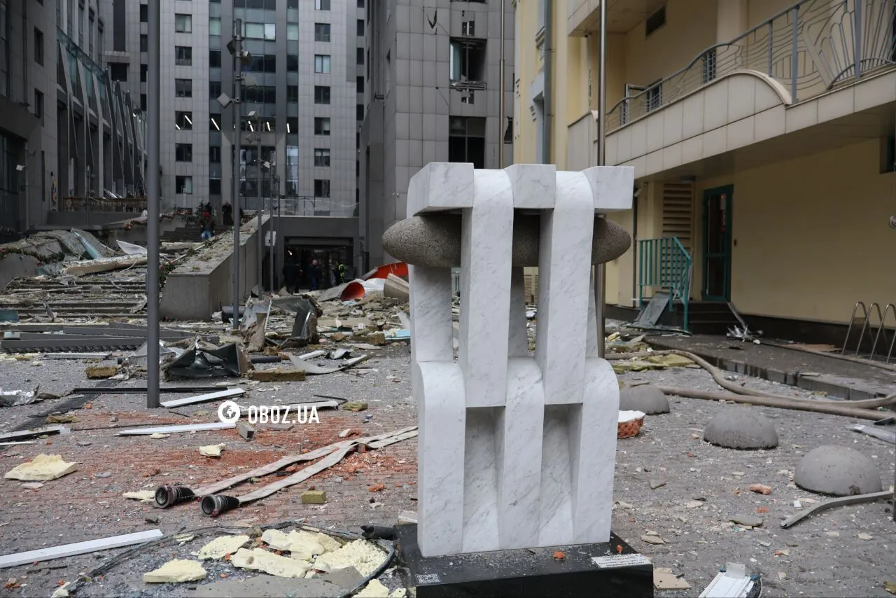 Damaged buildings and broken windows: consequences of the Russian shelling of Kyiv in the Holosiivskyi district. Photo report and video