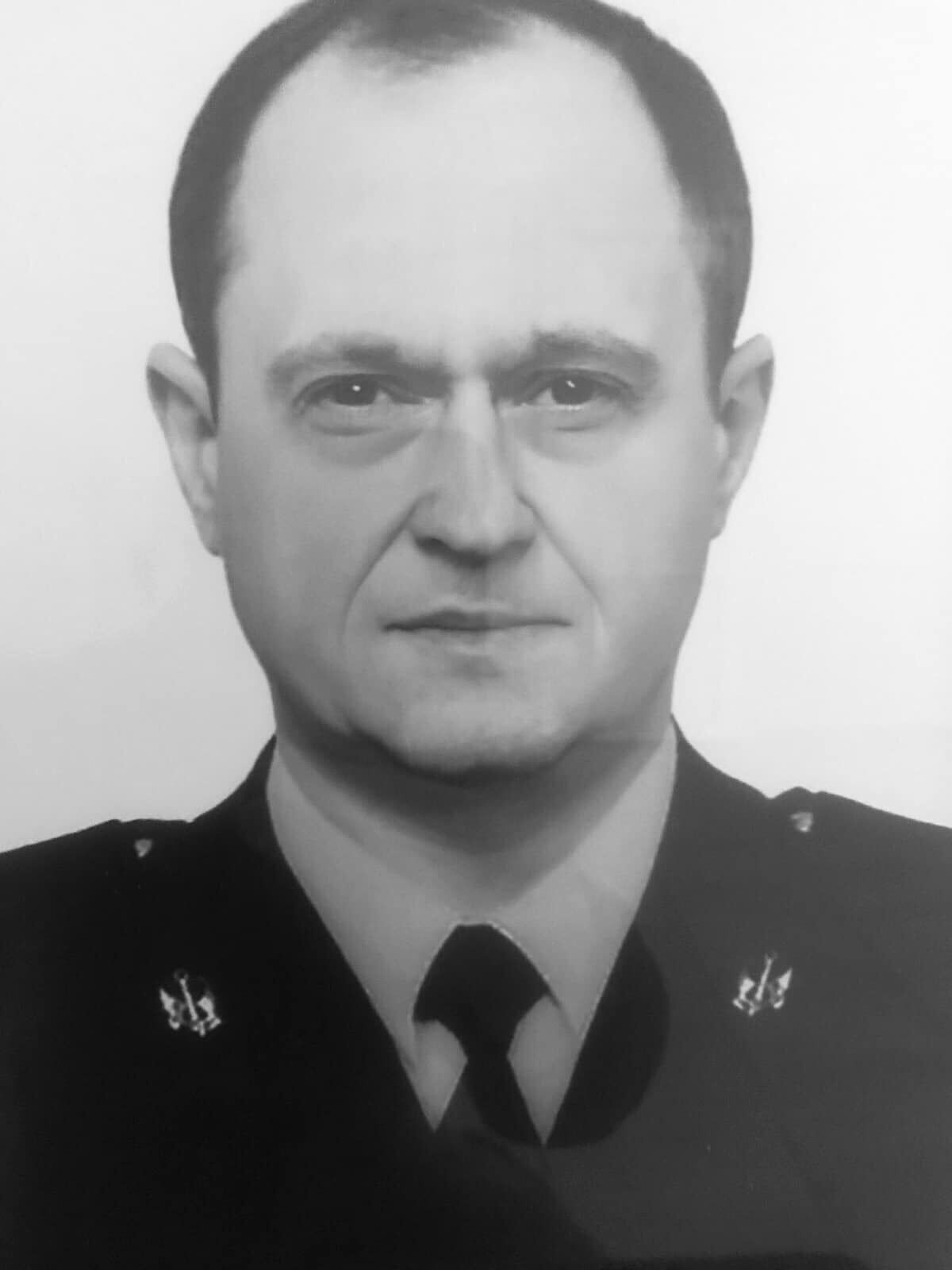 Ему навсегда будет 45: в Черкассах попрощались с матросом, который стоял на защите Украины. Фото dqxikeidqxidrant