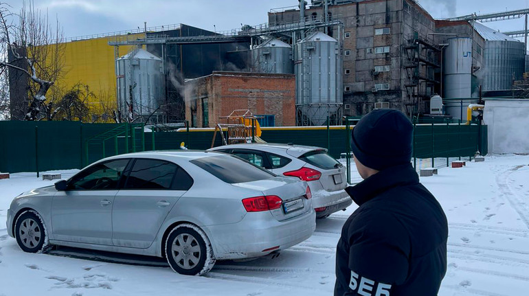 EBU found dozens of tons of illegal alcohol at a bioethanol plant dqxikeidqxidqrant