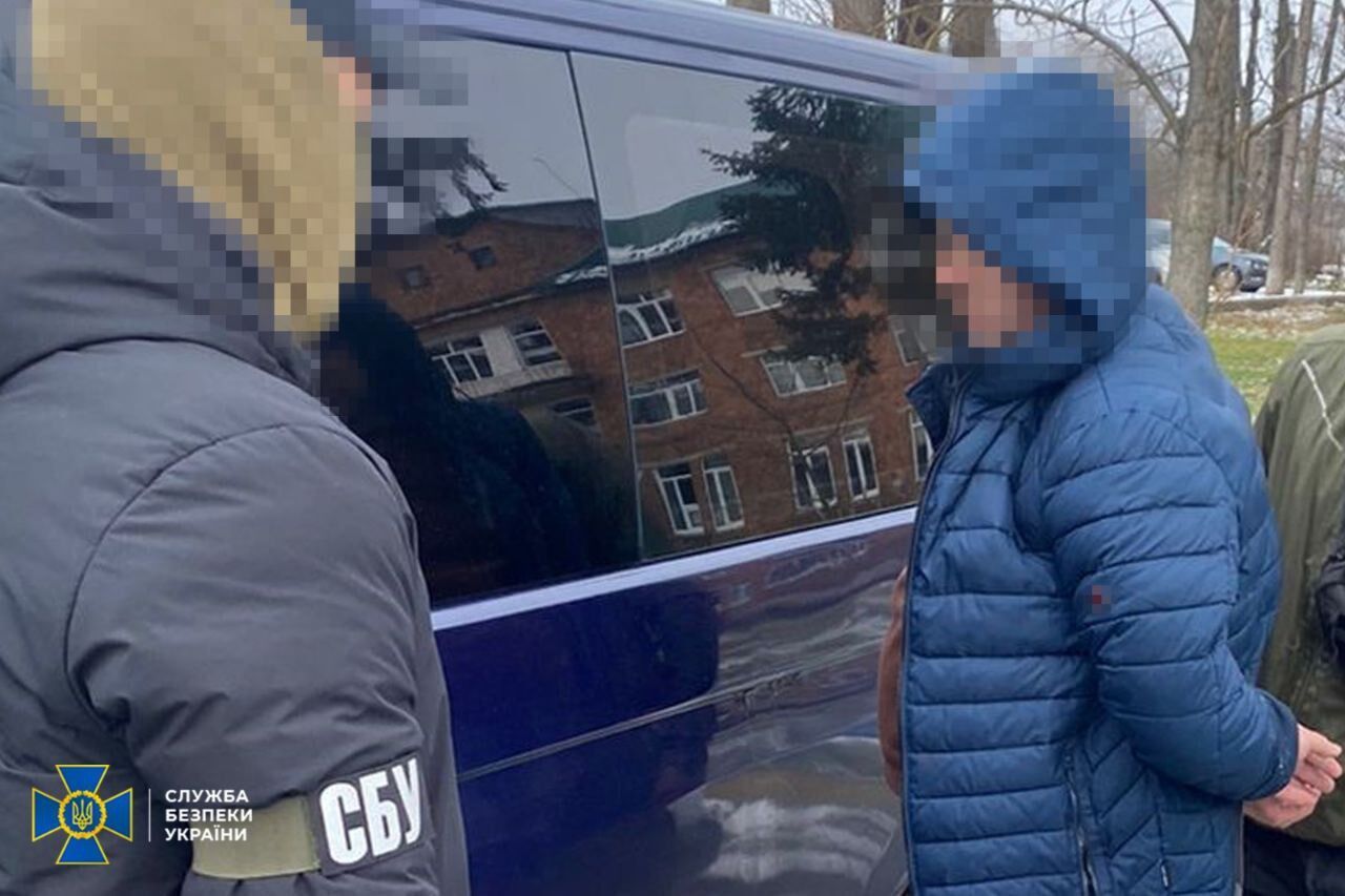 Продавали довідки і не тільки: СБУ та Нацполіція ліквідували три нові схеми для уникнення від мобілізації на заході й півдні України. Фото dqxikeidqxidqeant