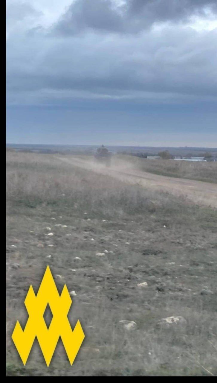 Оккупанты пытаются прятать склады боеприпасов в Крыму: в