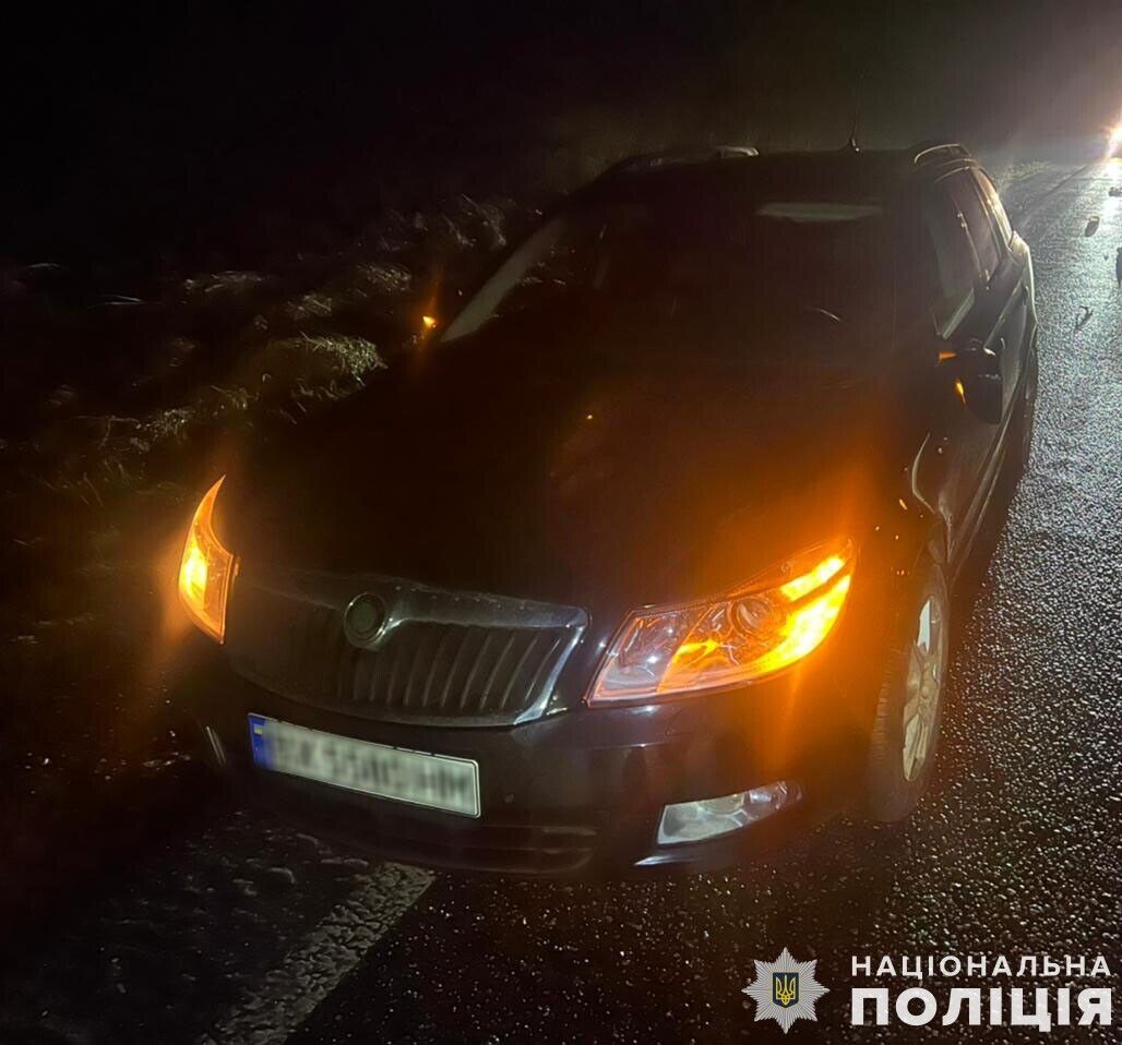 Переїхали два авто: на Львівщині у страшній ДТП загинув пішохід. Фото dqxikeidqxidqeant