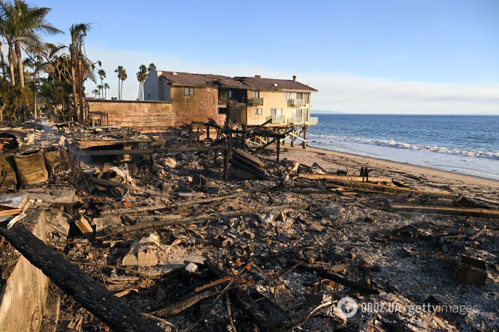 У Каліфорнії продовжують вирувати лісові пожежі: повідомляють про 11 загиблих внаслідок стихії. Фото й відео