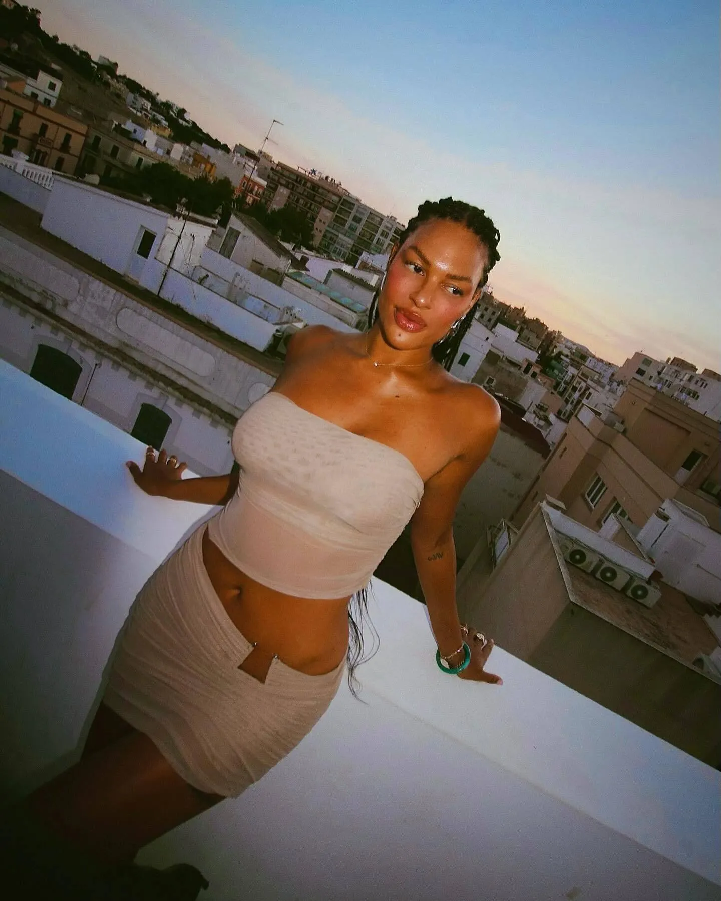 203-см чемпіонка на OnlyFans за тиждень заробила більше, ніж за всю кар’єру. Фото та відео