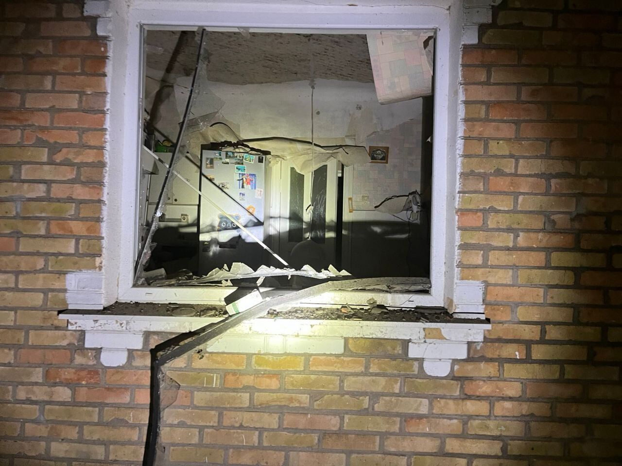 Russian troops shelled Nikopol with MLRS: a woman died, one person injured, significant destruction. Photo