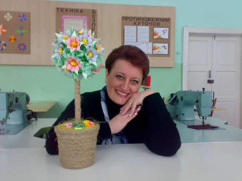 В Никополе российский снаряд убил директора гимназии: что известно о погибшей dqxikeidqxidqeant