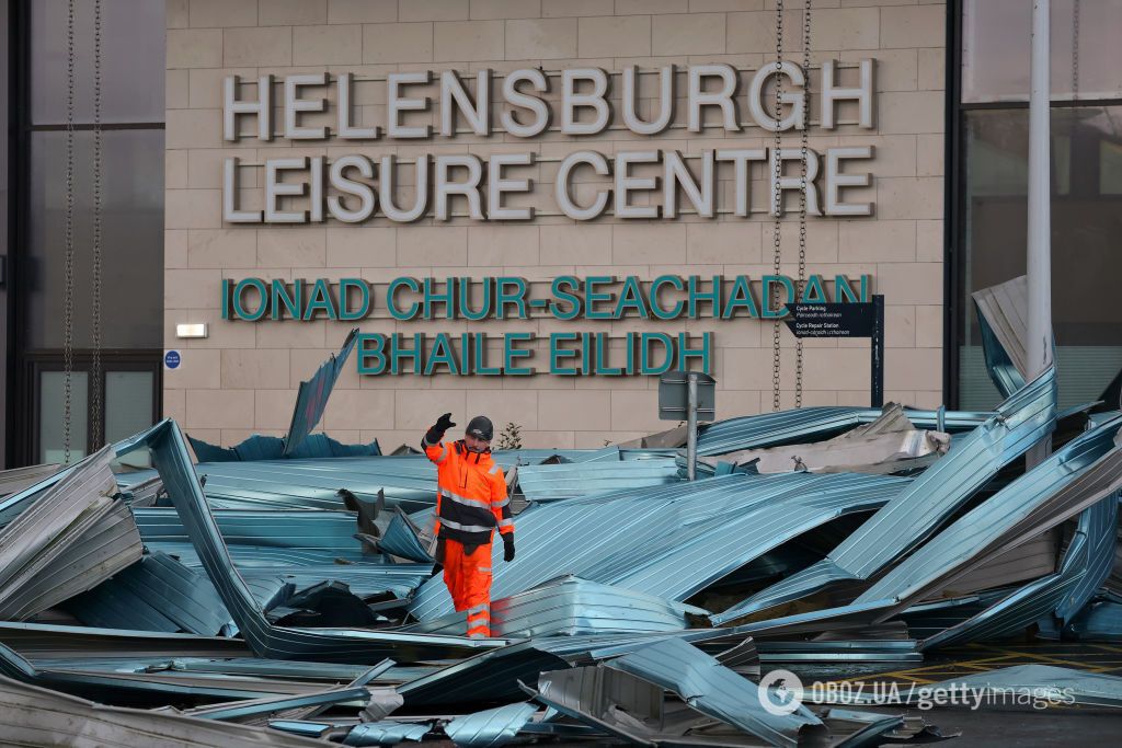 На Британських островах вирував шторм: люди без світла, пошкоджено понад 100 шкіл, є загиблий. Фото dqxikeidqxidqqant