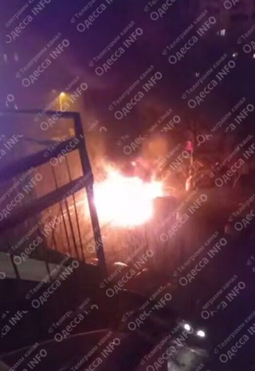 In Odesa, as a result of an enemy attack, buildings were damaged, and cars caught fire. Photo