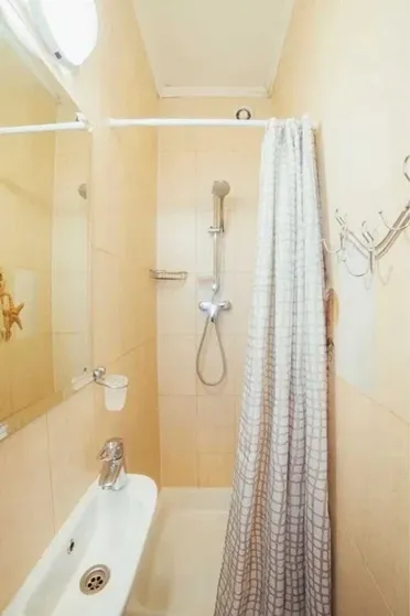 Во Львове выставили на продажу маленькую и очень дорогую квартиру.