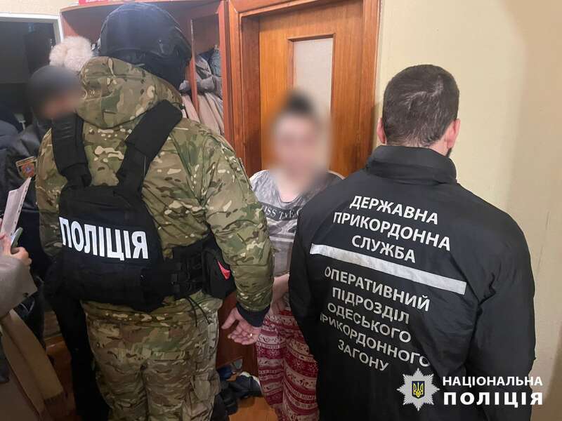 Обіцяла високу зарплатню: поліцейські затримали мешканку Одеси, яка вербувала жінок для сексуальної експлуатації за кордоном dqxikeidqxirzant