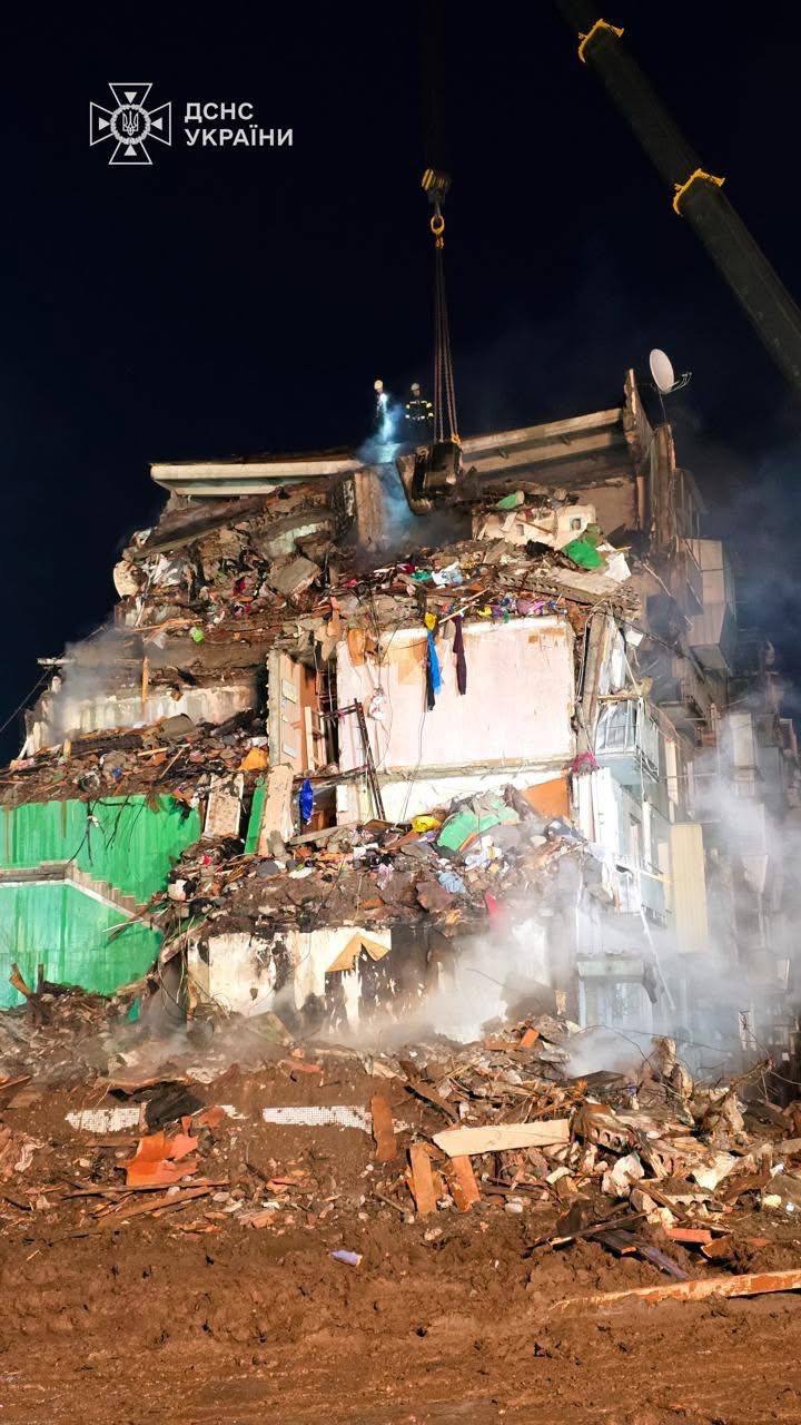 В Полтаве снова увеличилось количество погибших из-за российского удара по дому dqxikeidqxidqeant