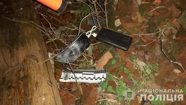 Оставили взрывчатку: на Буковине разоблачили российских агентов-наркодельцов, которые готовили теракт против полицейских. Фото
