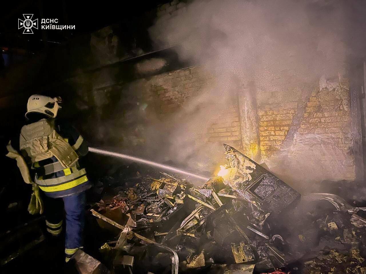 Buildings damaged and fires in several areas, one injured: consequences of the Russian attack on Kyiv region. Photo