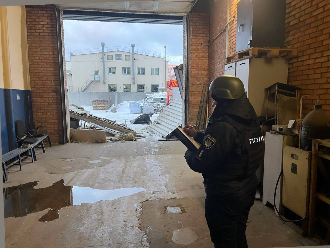 Buildings damaged and fires in several areas, one injured: consequences of the Russian attack on Kyiv region. Photo