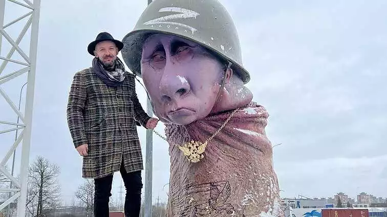 Скульптура Мартинаса Гаубаса dqxikeidqxidqeant