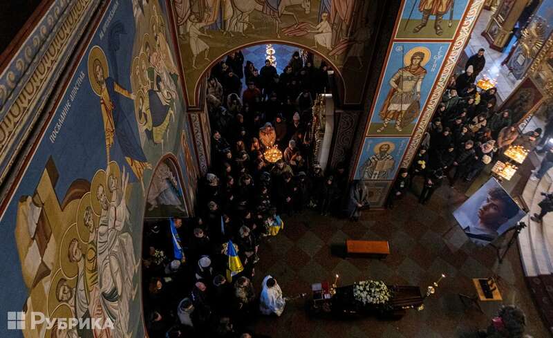 Війна забирає найкращих: у Києві попрощались із загиблим Героєм, переможцем 6-го сезону