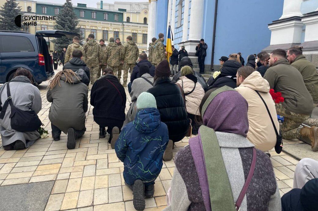 Війна забирає найкращих: у Києві попрощались із загиблим Героєм, переможцем 6-го сезону