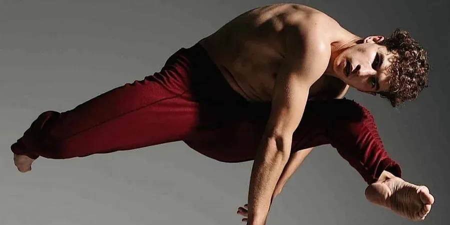 Війна забирає найкращих: у Києві попрощались із загиблим Героєм, переможцем 6-го сезону