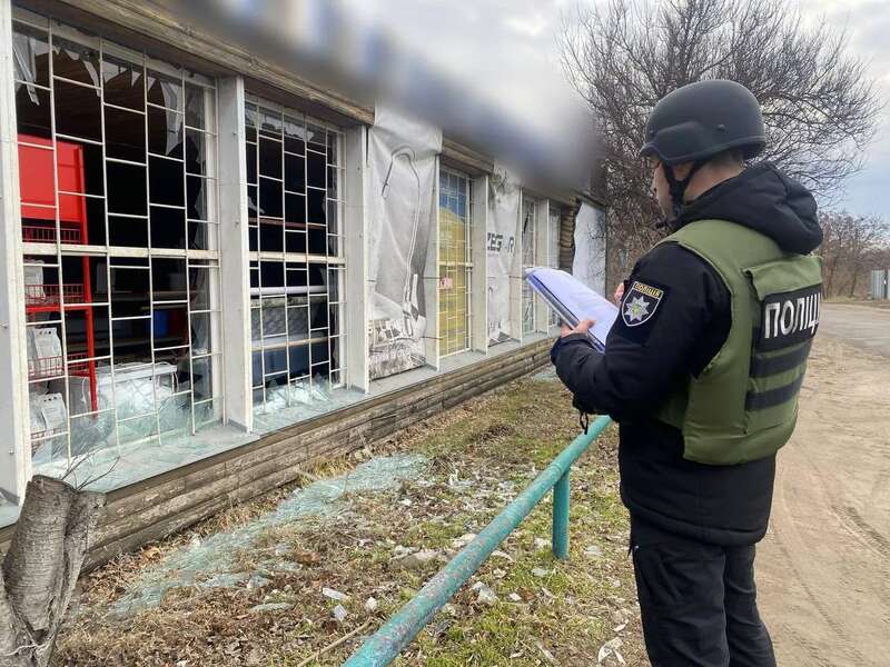 Повреждены дома, авто и детский сад: в КОВА рассказали о последствиях российской атаки на Киевскую область. Фото