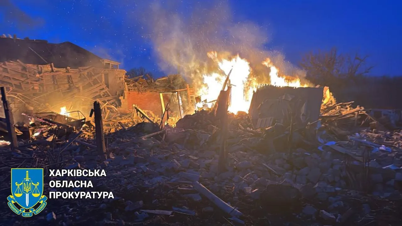 КАБ влучив у житловий сектор: на Харківщині внаслідок ворожої атаки загинув чоловік, є постраждалі. Фото