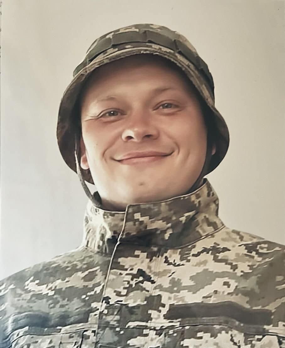 На Запорізькому напрямку загинув військовий з Броварів Артем Ольоленко dqxikeidqxiuuant