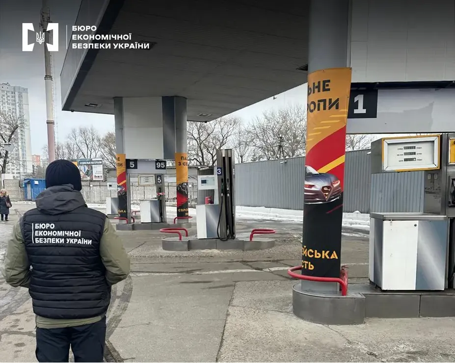 In Kyiv, a gas station was exposed, which was operating without the required documents