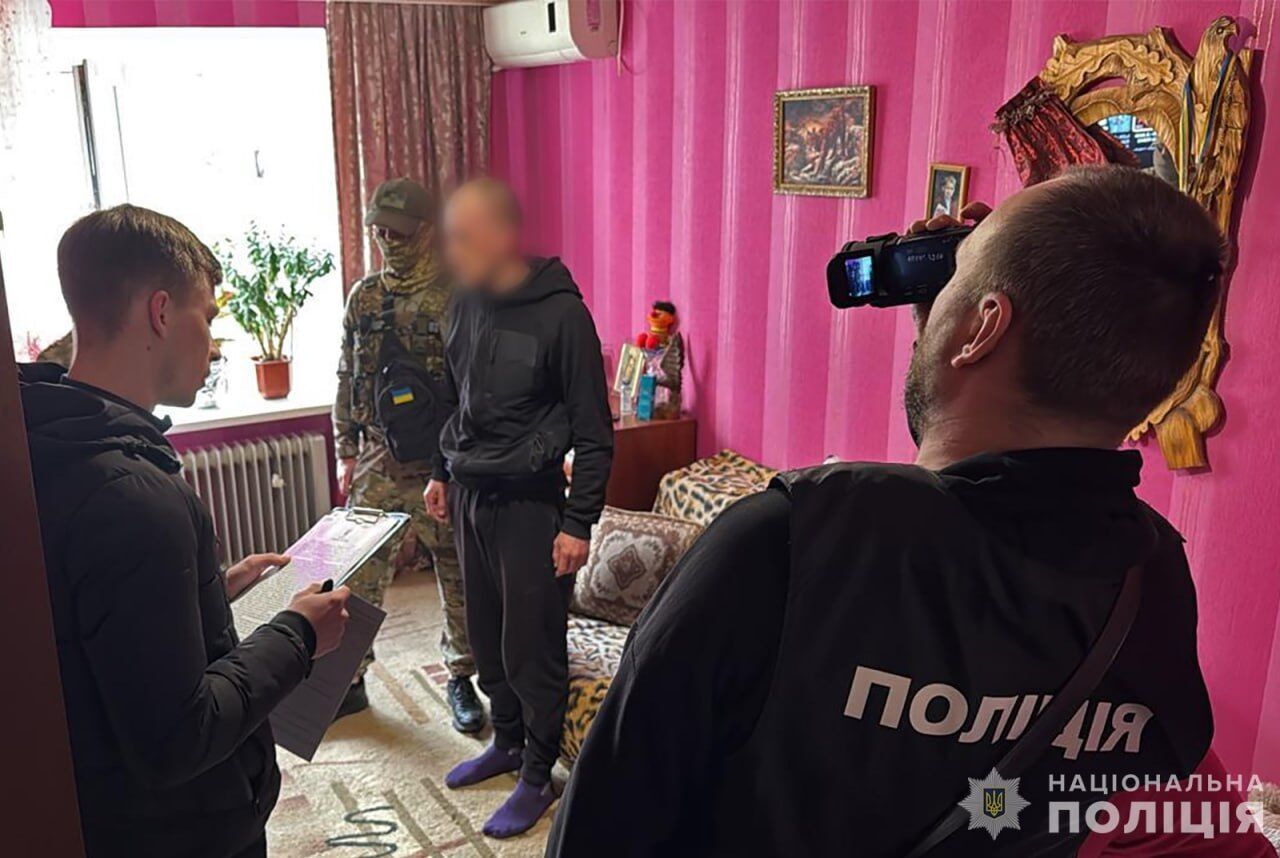 Працював на російські спецслужби: у Запоріжжі затримали чоловіка, який готував вибухівку для скоєння терактів. Фото