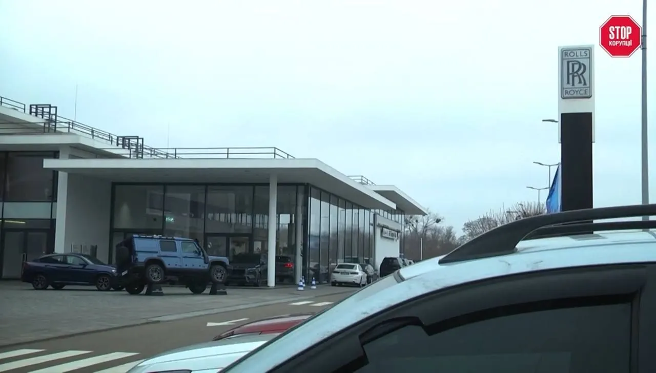 Official dealer of Rolls Royce Spectre: StopCor conducted undercover filming