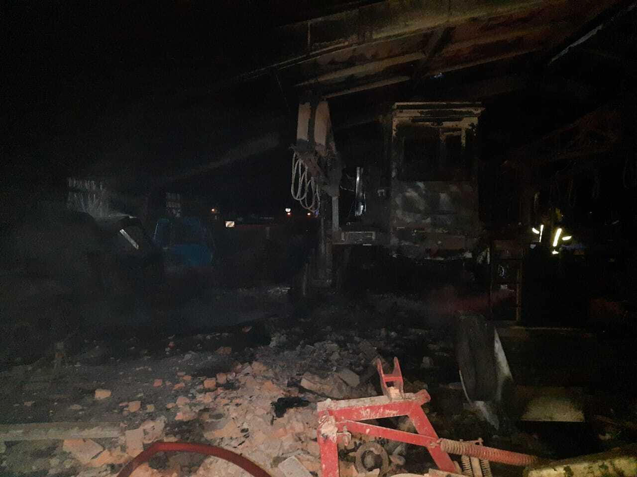         ,  .   dqxikeidqxidqrant