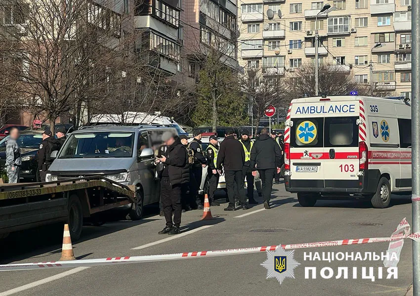 Зіткнення біля ТЦК у Києві: у поліції розповіли, чому виник конфлікт. Фото dqxikeidqxidqeant