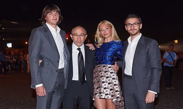 Золотая молодежь или как власть имущих бережёт свое потомство Золотая молодежь или как власть имущих бережёт свое потомство