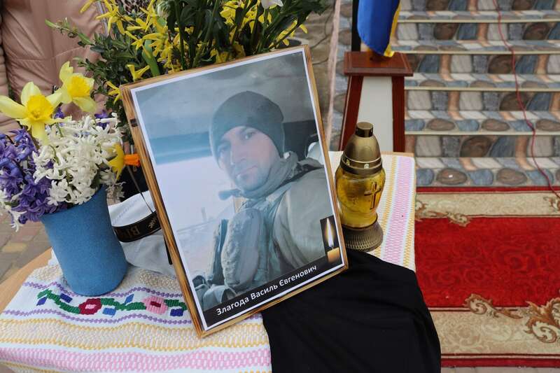Более месяца считался пропавшим без вести: на Луганщине погиб старший солдат Василий Злагода из Буковины. Фото dqxikeidqxidqeant